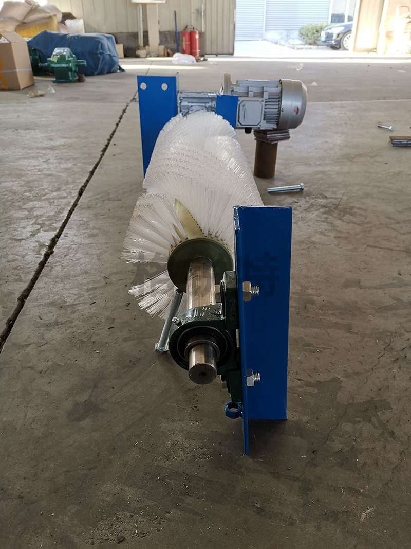 電動滾刷清掃器 電動滾刷清掃器